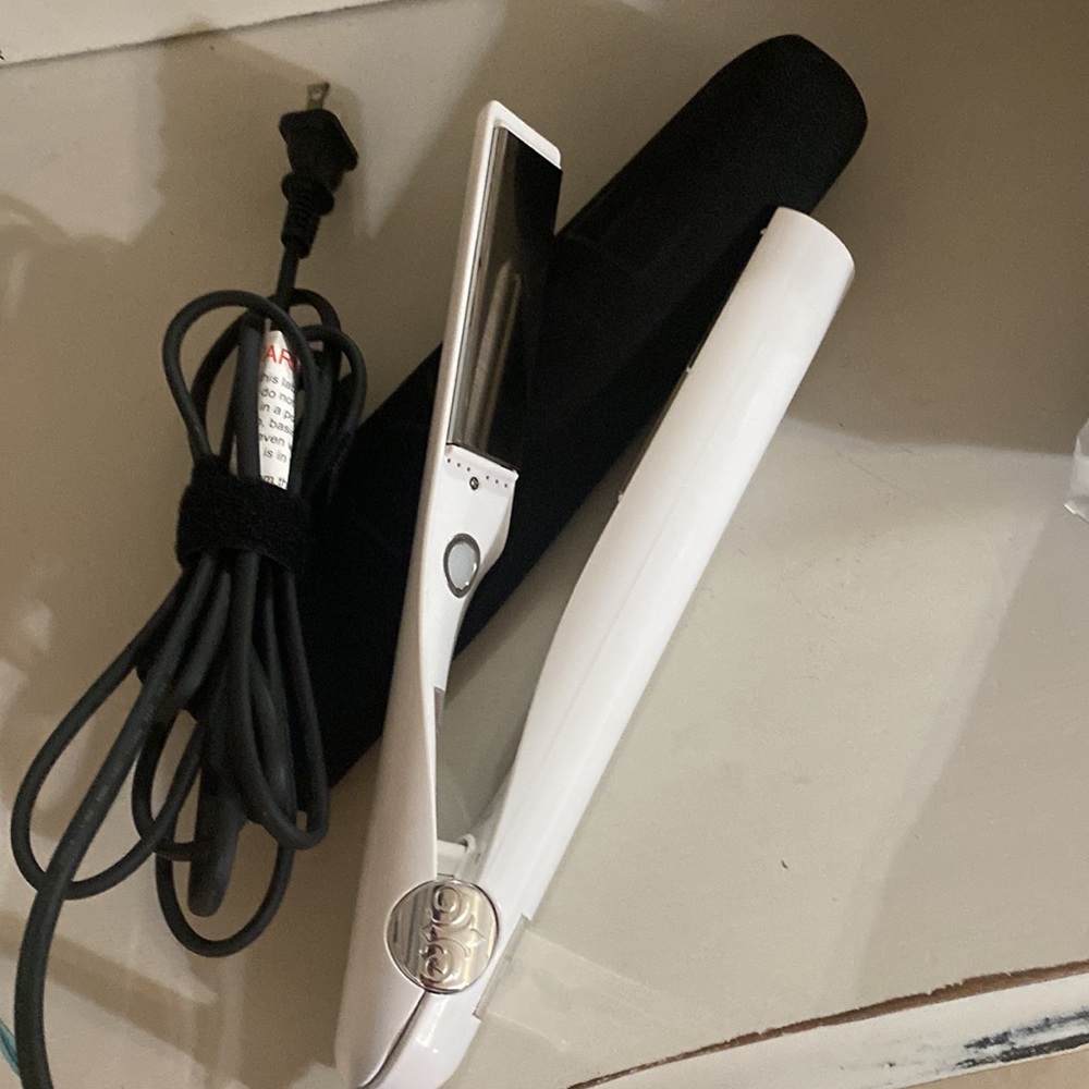 Tyme curling iron. Used once. Great shape. - Picture 3 of 4